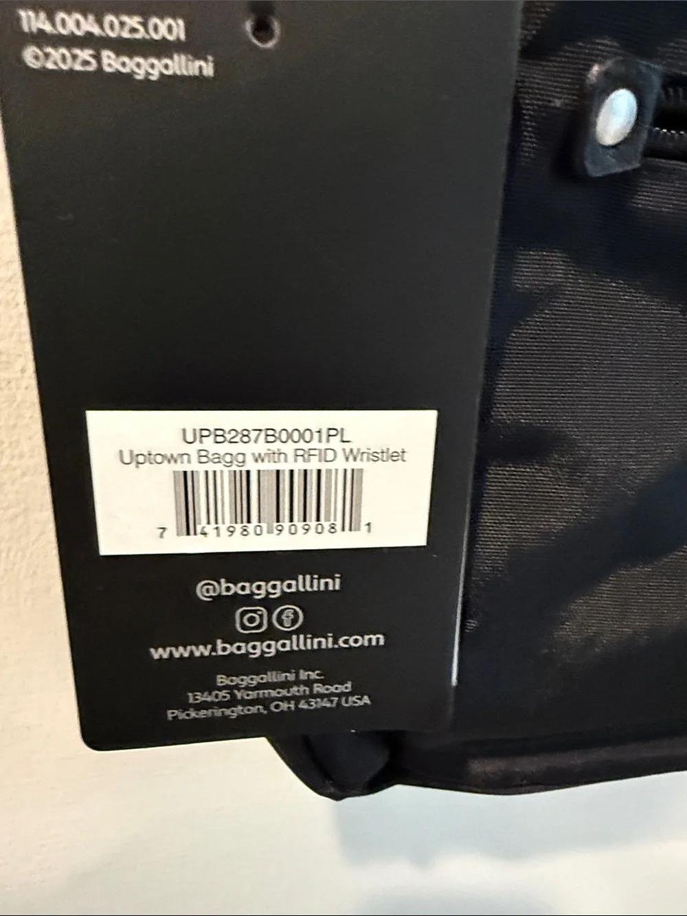 Baggallini compact crossbody